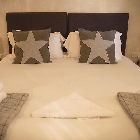 The White Hart Hotell Somerton  Exteriör bild