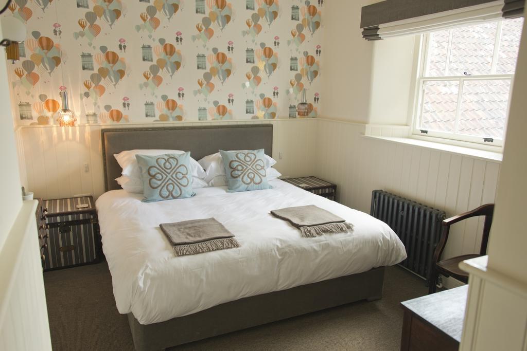 The White Hart Hotell Somerton  Rum bild