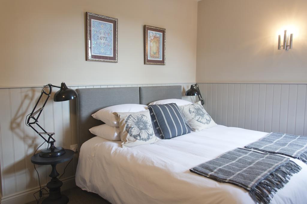 The White Hart Hotell Somerton  Rum bild